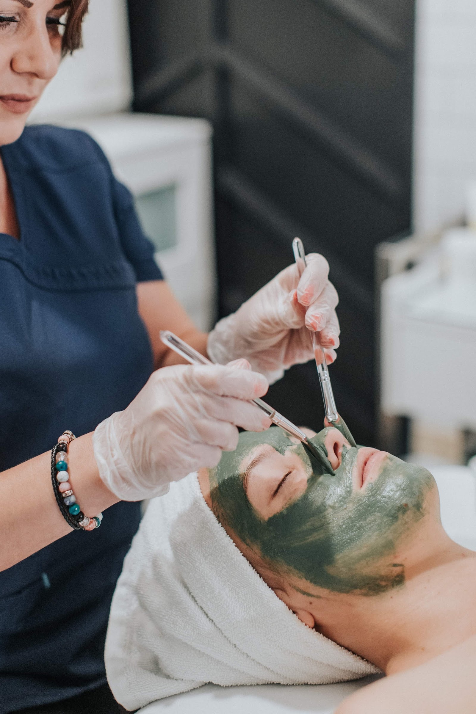 Lela Skin Care and Facials nail photo 5