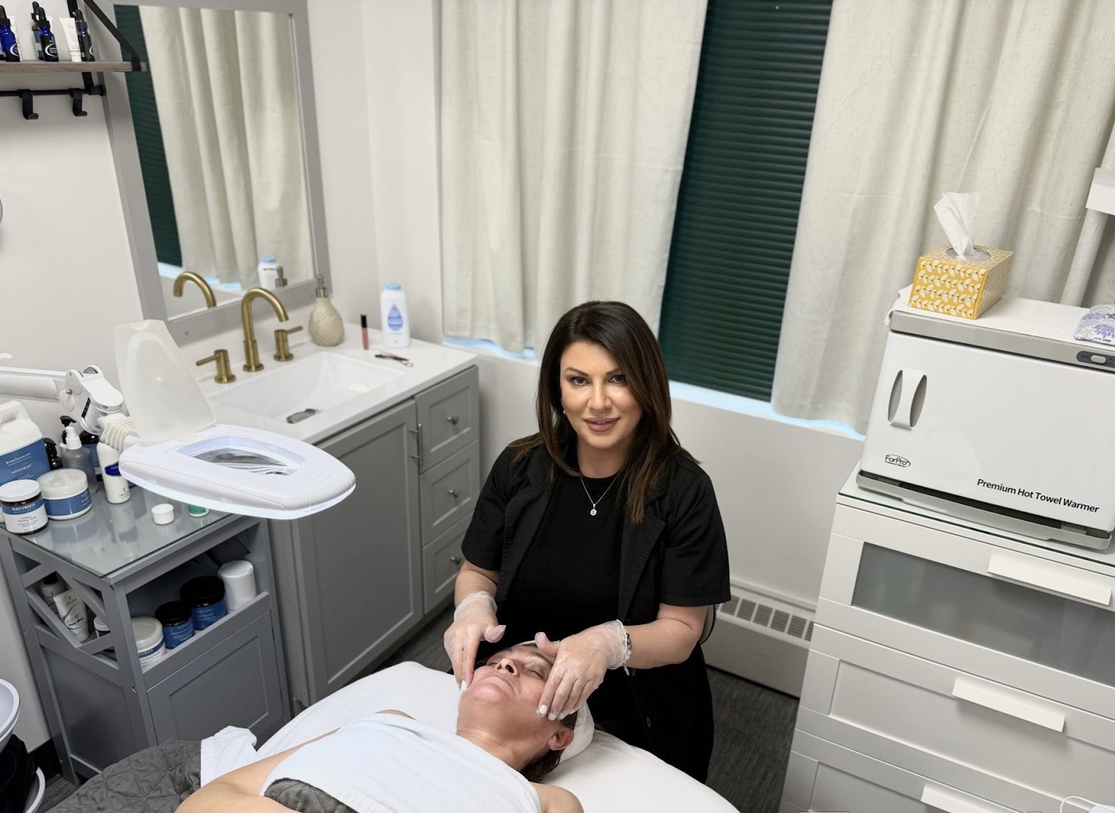 Lela Skin Care and Facials nail photo 6